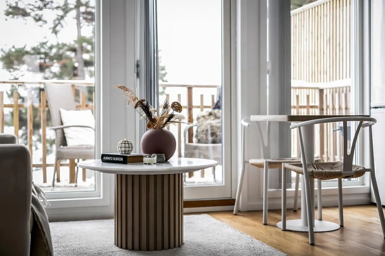 Relaxing Lake Oasis With Jacuzzi - Amazing View & Private Pier Stockholm Villa