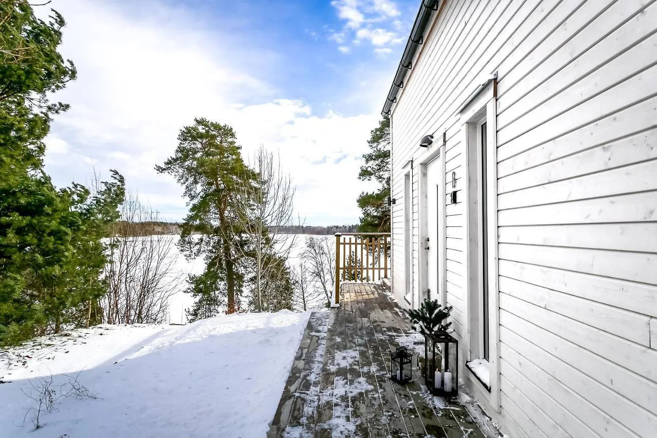Relaxing Lake Oasis With Jacuzzi - Amazing View & Private Pier Stockholm