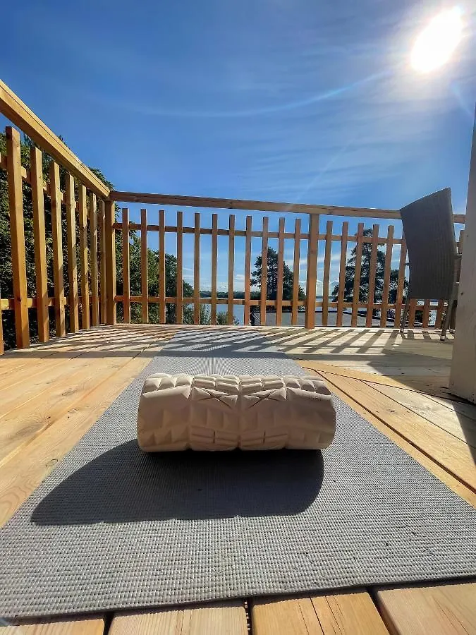 Villa Relaxing Lake Oasis With Jacuzzi - Amazing View & Private Pier Estocolmo